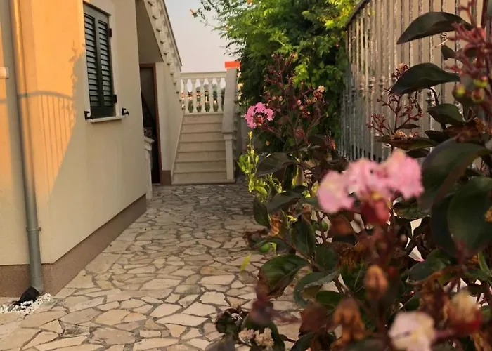 Olive Grove By Interhome Semesterbostad Nin